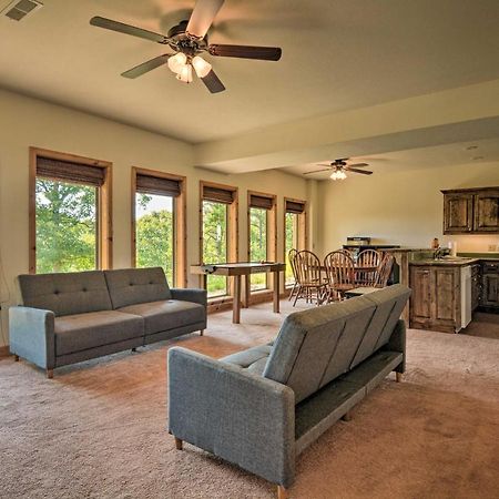 Spacious Log Cabin With Fire Pit And Game Room! 유레카 스프링스 외부 사진