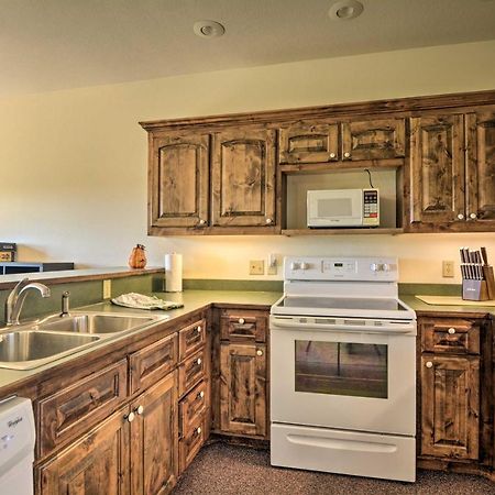 Spacious Log Cabin With Fire Pit And Game Room! 유레카 스프링스 외부 사진