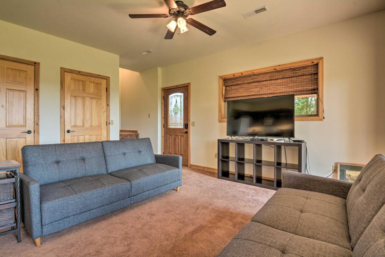 Spacious Log Cabin With Fire Pit And Game Room! 유레카 스프링스 외부 사진
