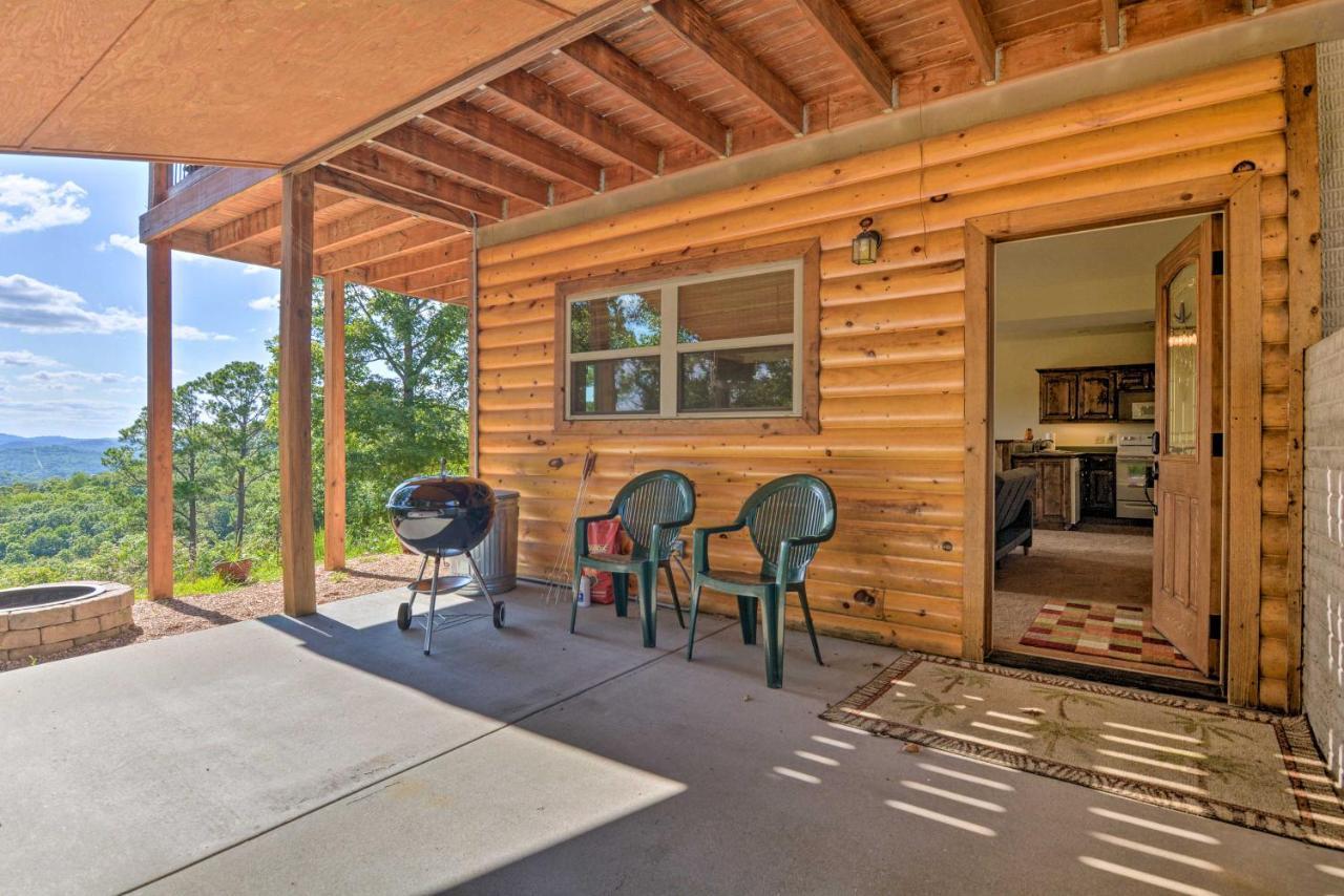 Spacious Log Cabin With Fire Pit And Game Room! 유레카 스프링스 외부 사진
